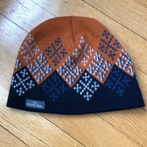 Like new Pacific Traill knitted hat